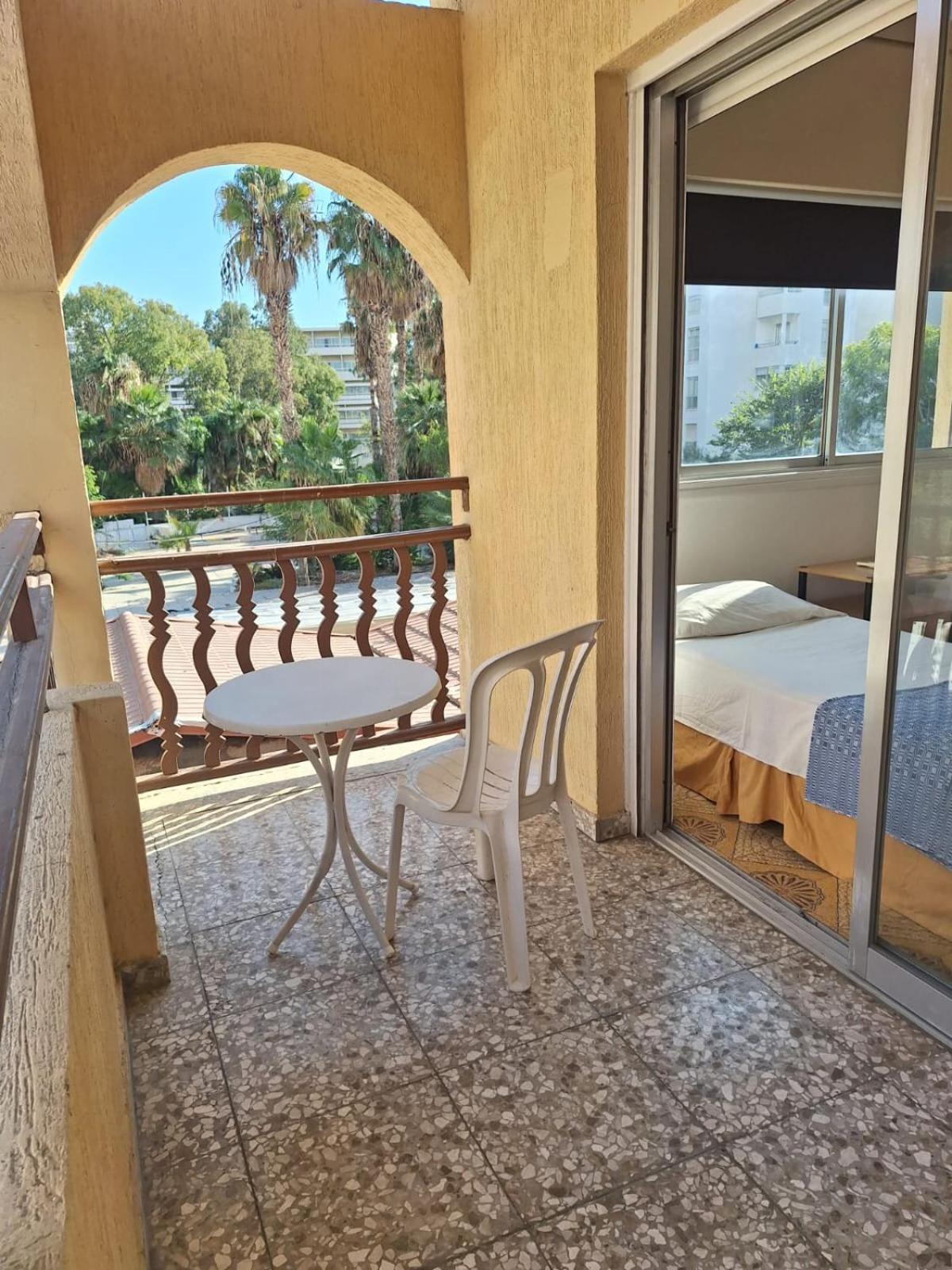 Terpsichore Holiday Apts Limassol Exterior foto